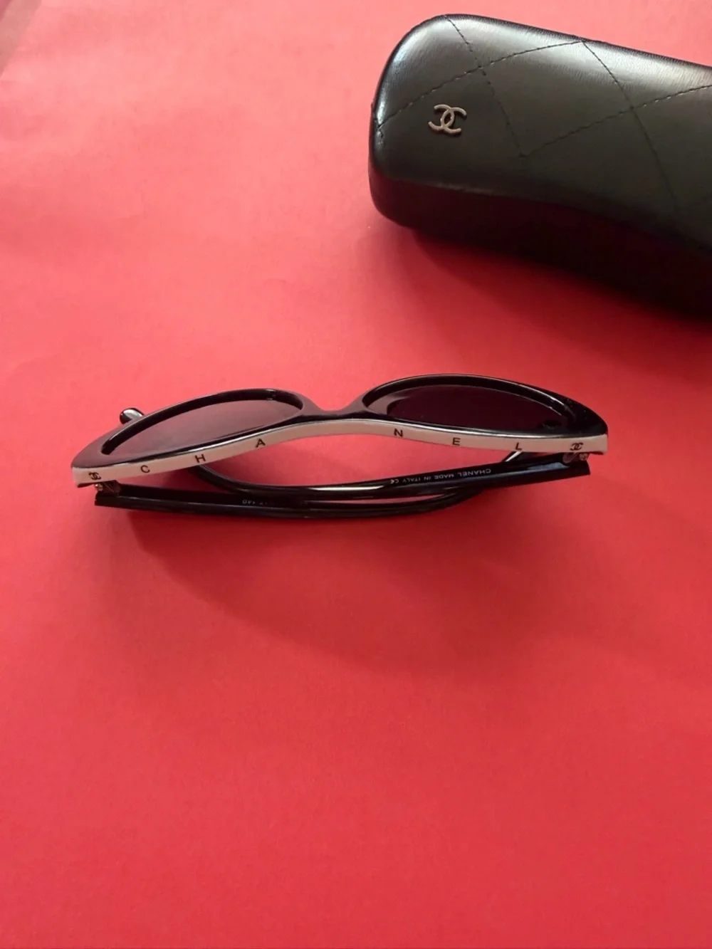 Black Sunglasses - Picture 14 of 16